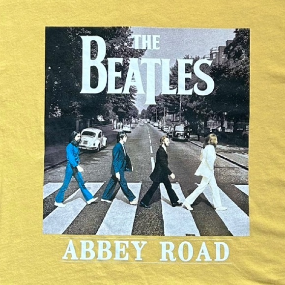 Love Tribe - The Beatles - Abbey Road T-shirt - Size - XL - Picture 3 of 6